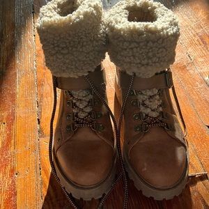 Tan fur boots